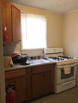 5 Myrtle Avenue apartment 22 kitchen stove