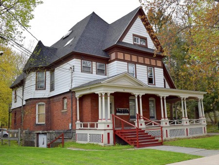31 Watkins avenue Peter Clark student rentals