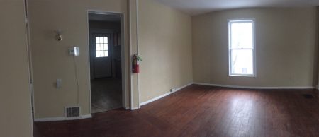 Apartment #2, 9 Tilton Avenue Peter Clark student rentals