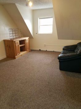 Apartment #3, 9 Tilton Avenue Peter Clark student rentals