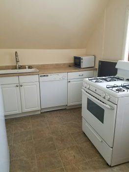 Apartment #3, 9 Tilton Avenue Peter Clark student rentals